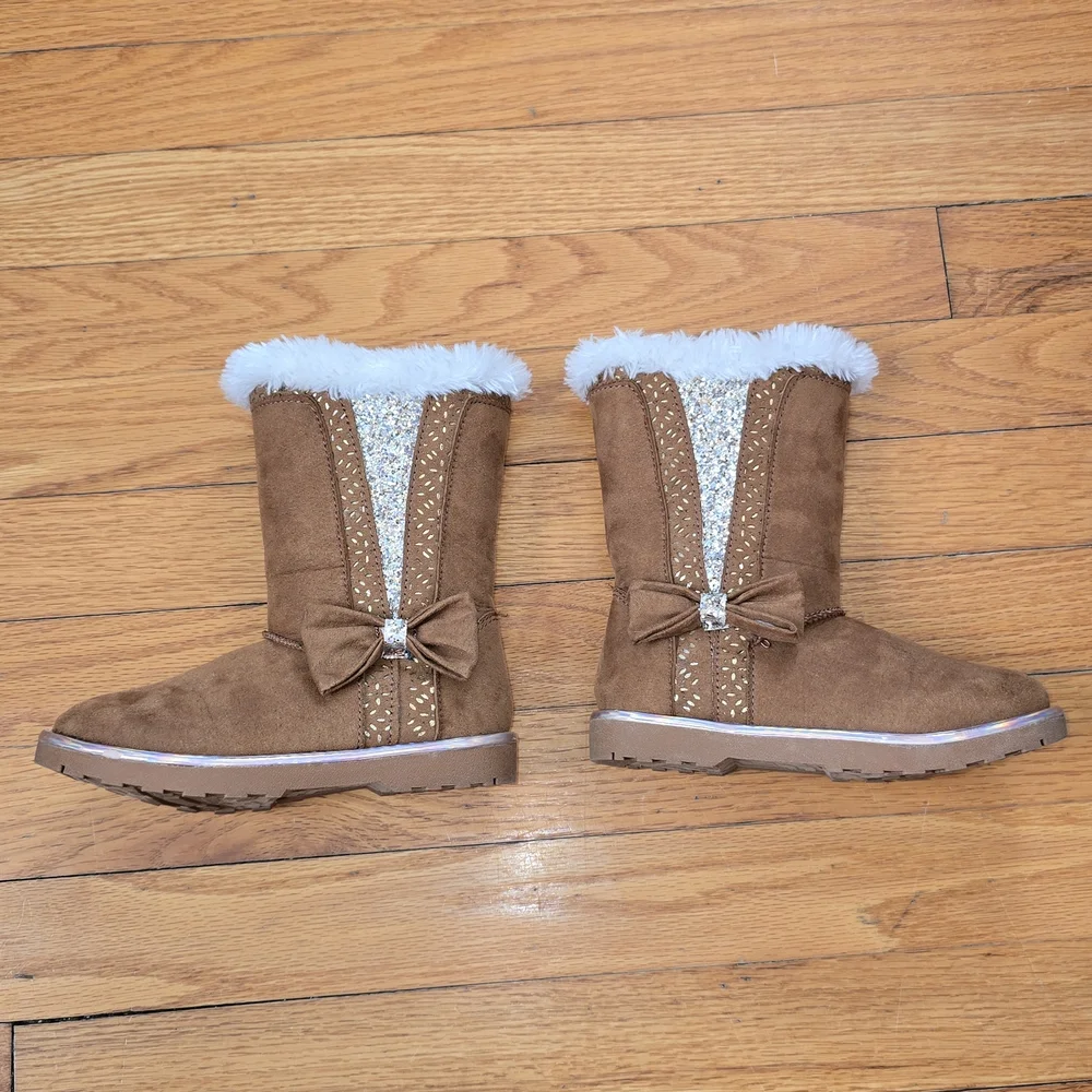 Magellan Outdoors Brown Kids Snow Boots with White Fur